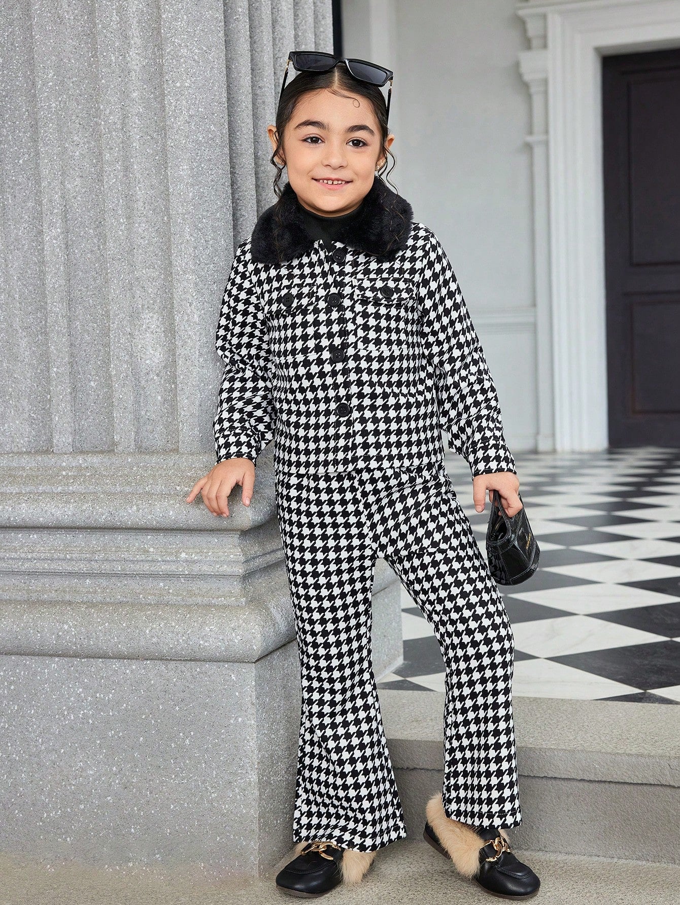 Elegantes Set für Kleinkinder Mädchen mit Hahnentrittmuster-Jacke und ausgestellter Hose für Herbst und Winter